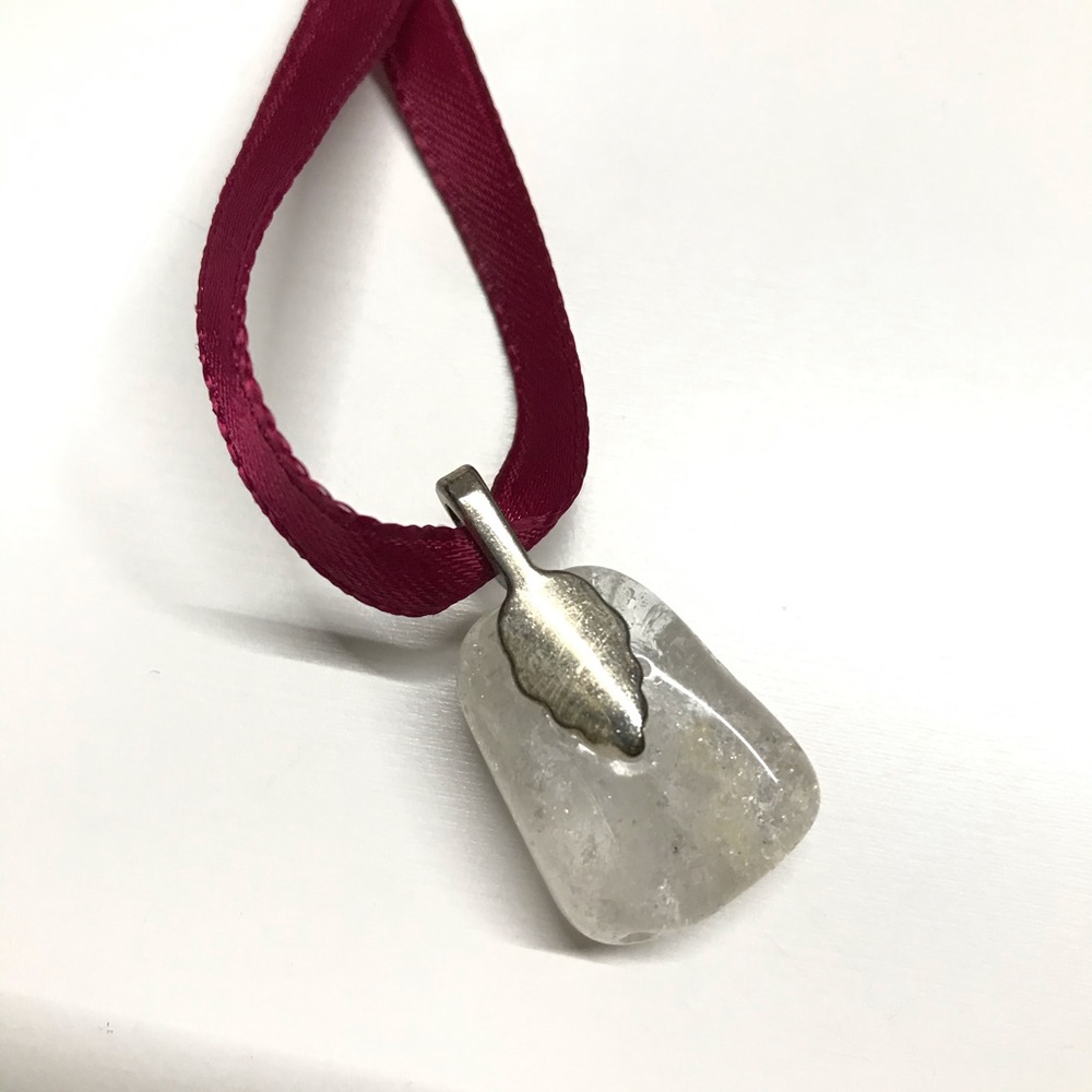 Boho necklace translucent white pendant polished - Picture 4 of 7